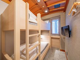Capsule inn Osaka - Caters to Men