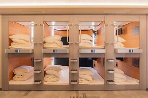 Capsule inn Osaka - Caters to Men