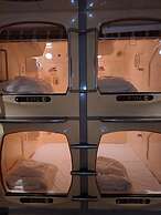 Capsule inn Osaka - Caters to Men