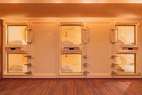Capsule inn Osaka - Caters to Men