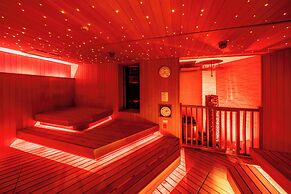 Capsule inn Osaka - Caters to Men
