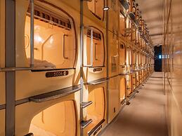 Capsule inn Osaka - Caters to Men