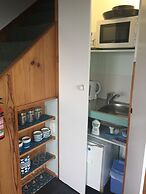 Grafton Cottage & Chalets