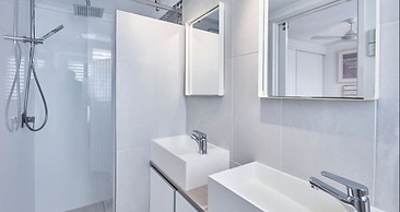 Centrepoint Holiday Apartments