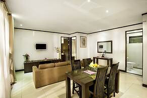 Summer Hills Hotel