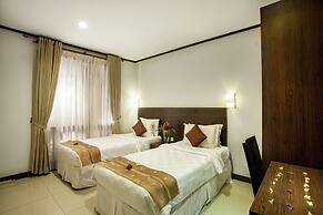 Summer Hills Hotel