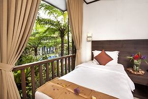 Summer Hills Hotel