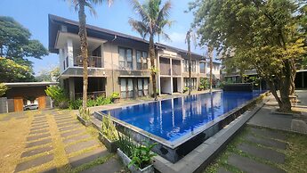 Summer Hills Hotel