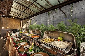Summer Hills Hotel