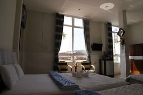 Minh Hung Hotel