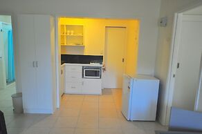 Coral Sands Apartments