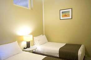 Club Motel