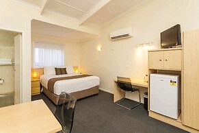 Club Motel