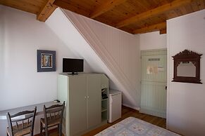 Nostos Hotel