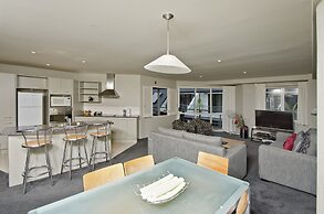 The Pavilions Beachfront Apartments