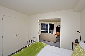 The Pavilions Beachfront Apartments