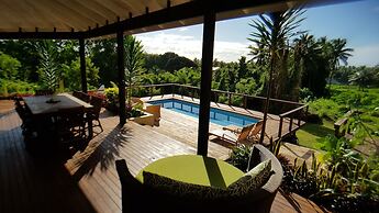 Muri Beach Resort