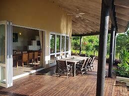 Muri Beach Resort