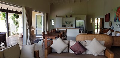 Muri Beach Resort