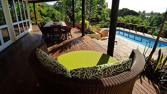Muri Beach Resort