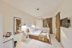 Zinbad Hotel