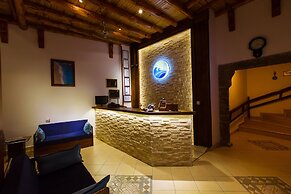 Zinbad Hotel