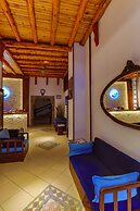 Zinbad Hotel