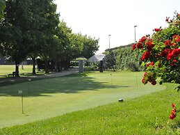 Golf Hotel