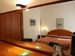 Golf Hotel