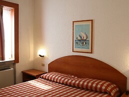 Golf Hotel