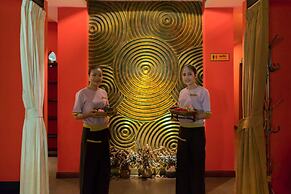 Angkor Miracle Reflection Club