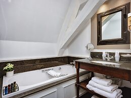 Guesthouse Maison le Dragon