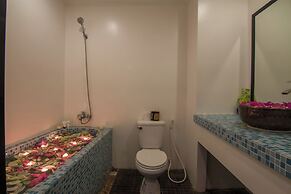 La Residence WatBo Hotel