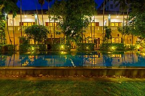 La Residence WatBo Hotel