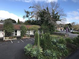 Siesta Motel