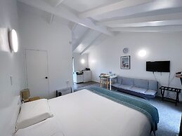 Siesta Motel