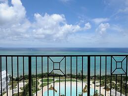 Hotel Monterey Okinawa Spa & Resort