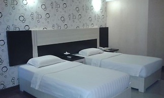 Hotel Oval Surabaya