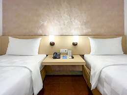 Hotel 88 Embong Malang Tunjungan By WH