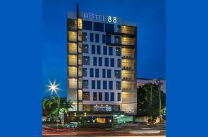 Hotel 88 Embong Malang Tunjungan By WH