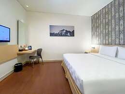 Hotel 88 Embong Malang Tunjungan By WH