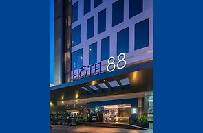 Hotel 88 Embong Malang Tunjungan By WH