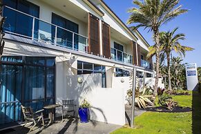 Waves Motel
