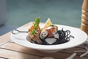 Beach Club by Haad Tien