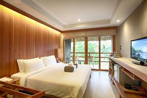 Beach Club by Haad Tien