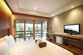Beach Club by Haad Tien