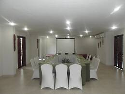 Luwansa Beach Resort
