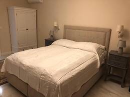 Diklo Beach Rooms