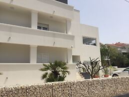 Diklo Beach Rooms