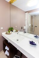 Adresa Suites